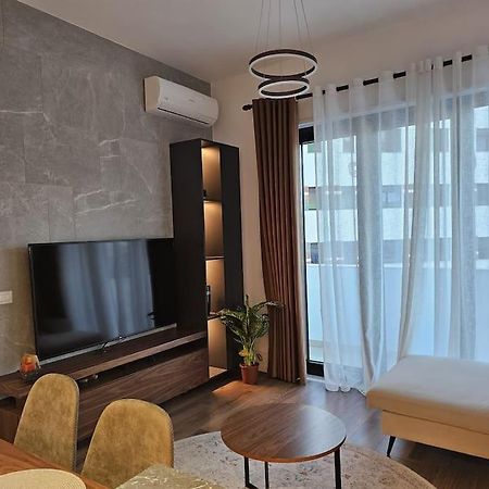 Ferienwohnung Deluxe Flat With Garden_Tirana Exterior foto