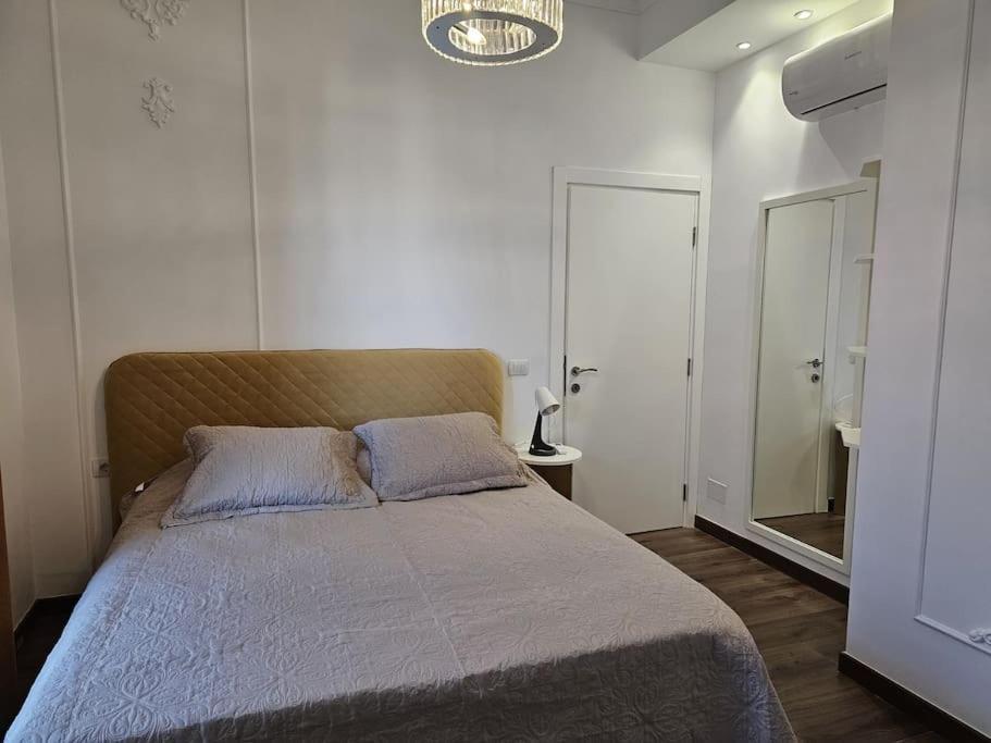Ferienwohnung Deluxe Flat With Garden_Tirana Exterior foto