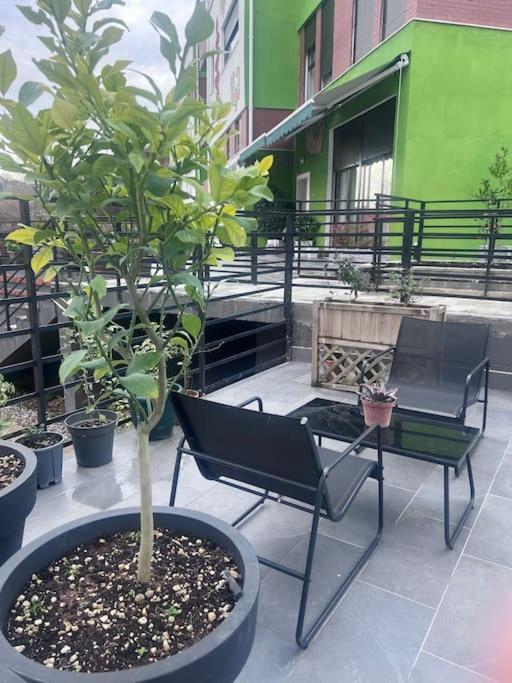 Ferienwohnung Deluxe Flat With Garden_Tirana Exterior foto